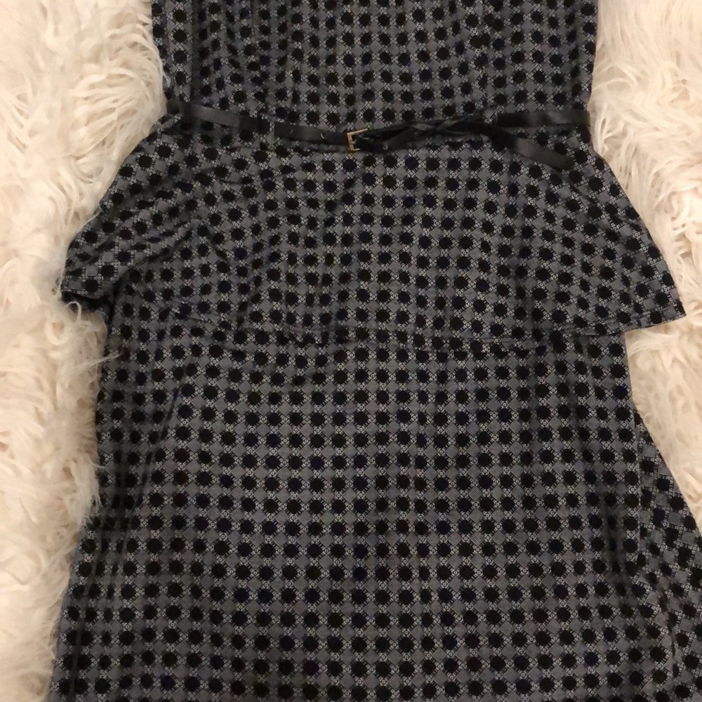 Dress - Picture 2 of 5